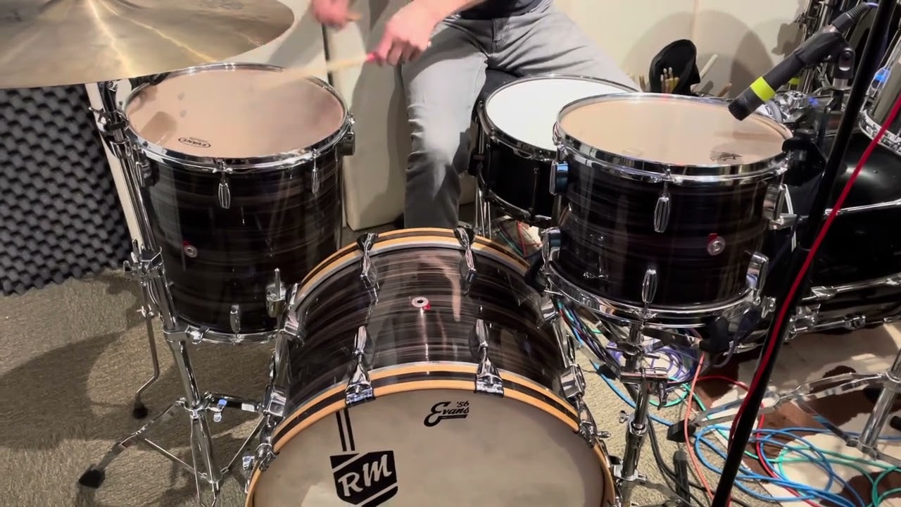 Barton Beech 22x14,16x16, 13x9 drum set