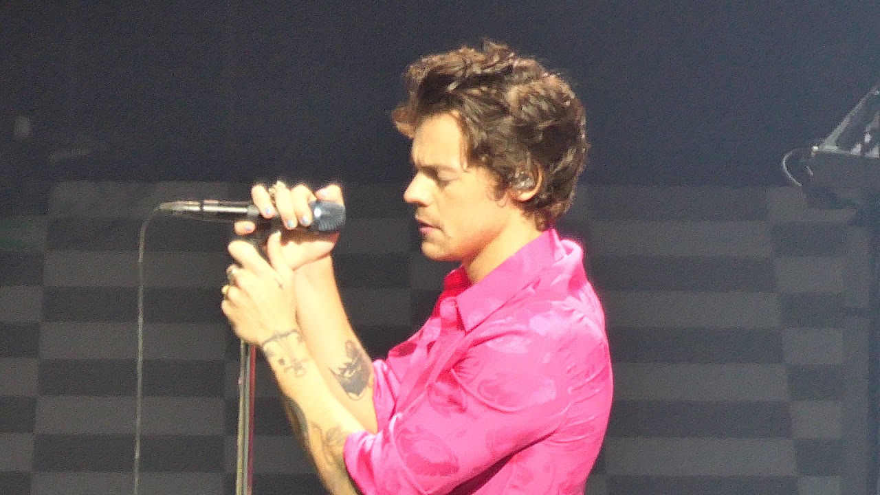Harry Styles Falling Live
