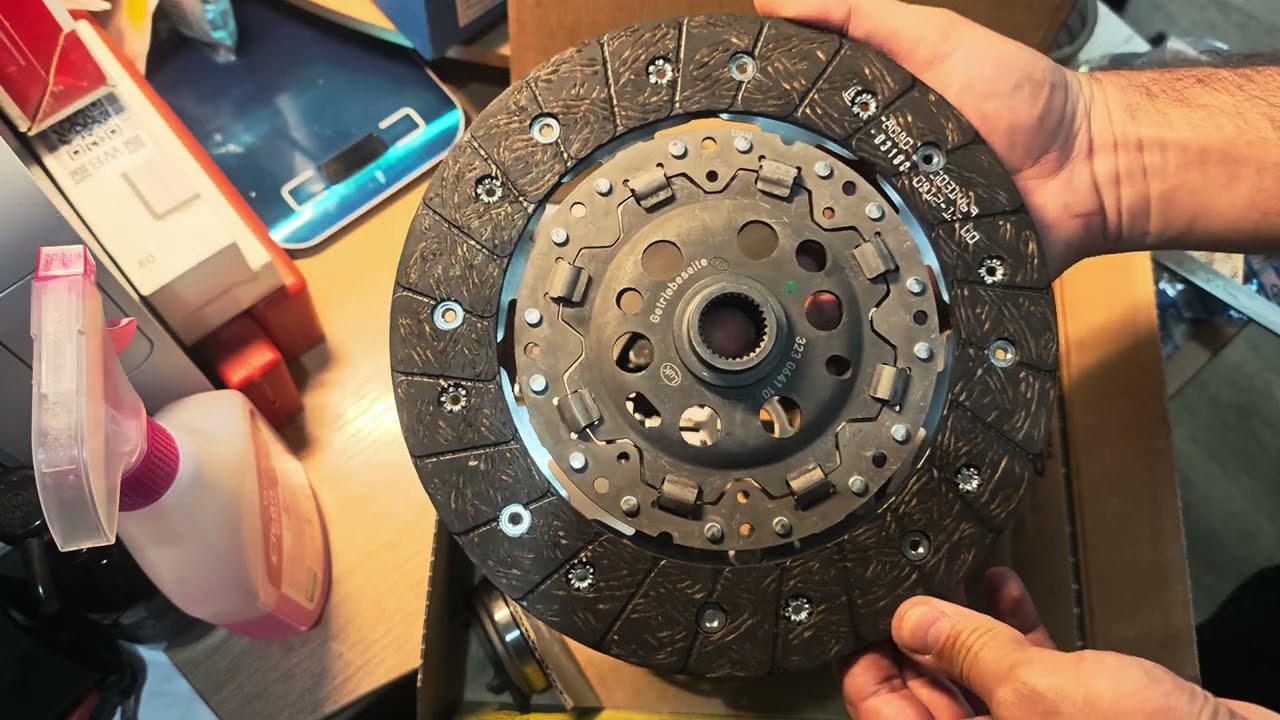 Комплект сцепления Luk 623309400 VAG