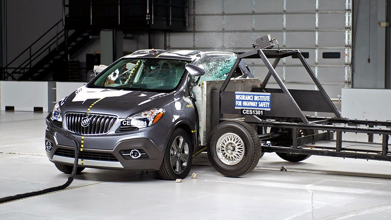 2013 Buick Encore original side IIHS crash test
