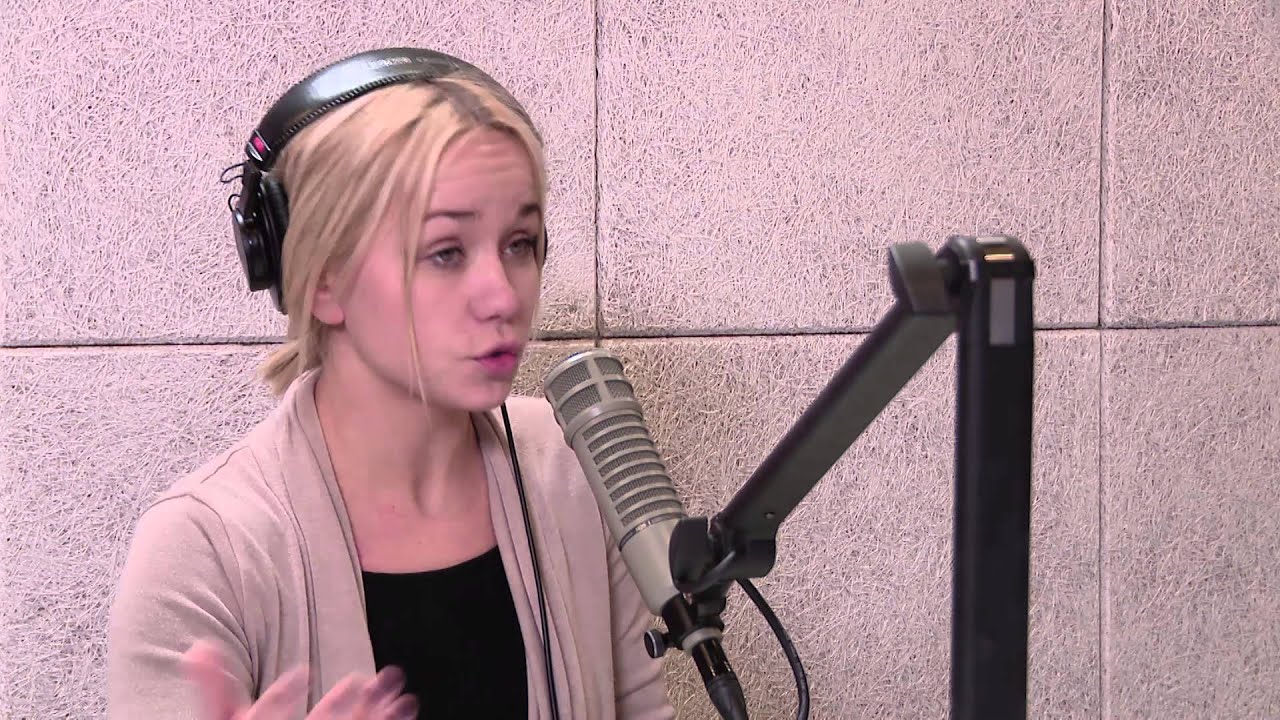 Portrets E38: AIJA ANDREJEVA