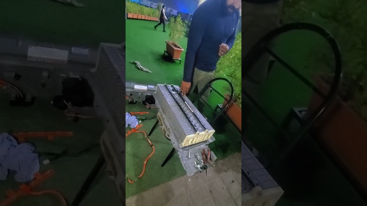 Lexus Hs 250h - Hybrid battery service - Al afthal garage