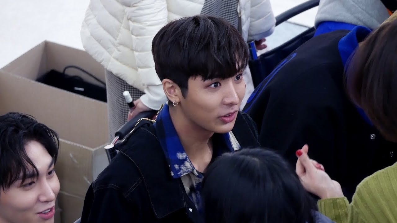 171201 PENTAGON 유토 YUTO 직캠 fancam _ 팬사인회 _ 영등포 타임스퀘어