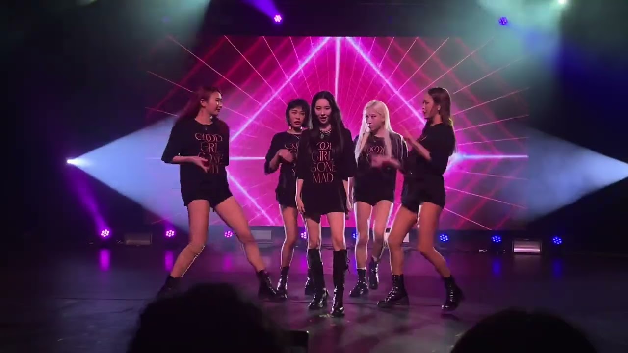 Sunmi - You Can‘t Sit With Us Live (Offenbach Germany)