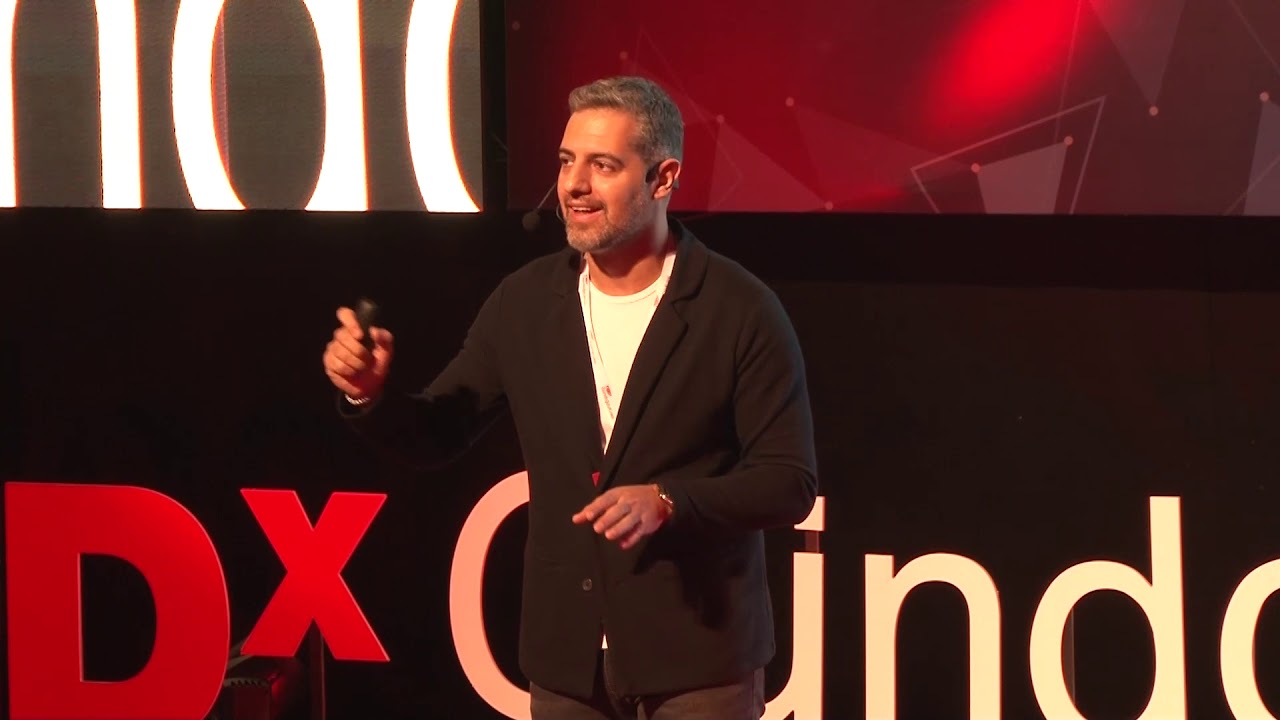 Değişimin Lideri: Öğretmen | ZAFER POLAT KOYUNCU | TEDxGündoğduKoleji
