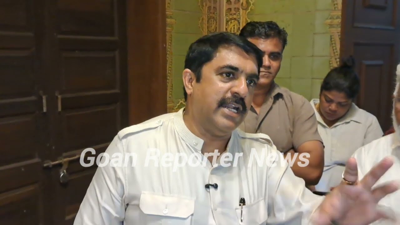 Goan Reporter:Mla Vijai reacts to Babu Azgoankar comments of LOK AMKA POLITICIANAK CHOR MUNN VOLKOTA