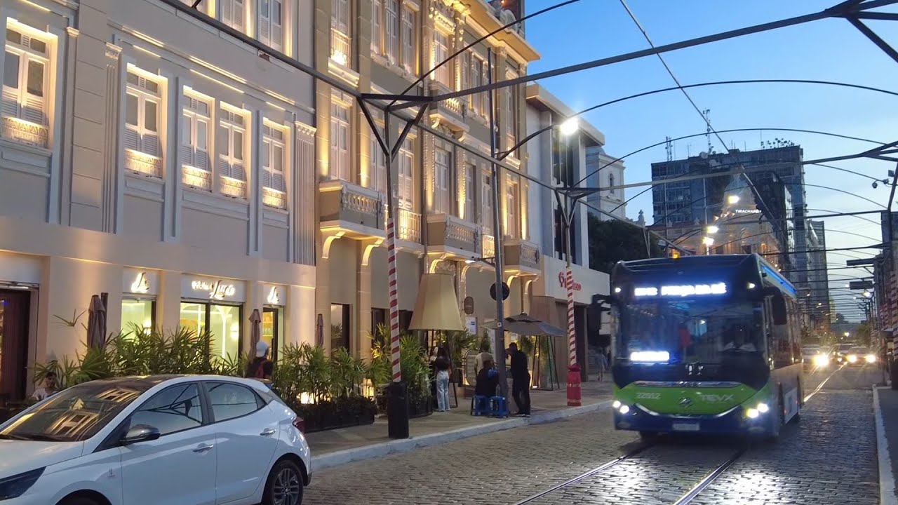 SALVADOR BAHIA - UM GIRO NO CENTRO HISTÓRICO - PRAÇA THOMÉ DE SOUZA ATÉ O LARGO DO PELOURINHO