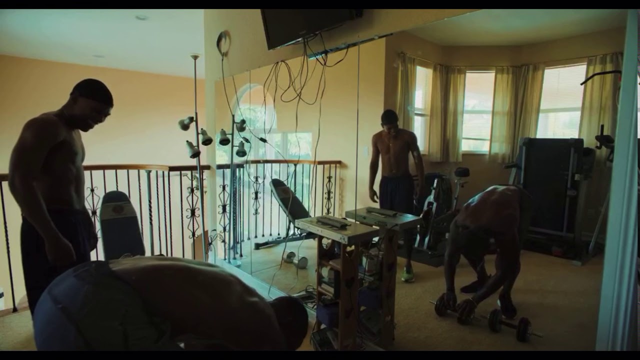 Waves (2019) - Tyler Piano Scene