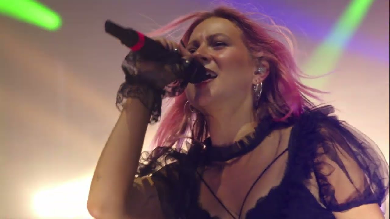 katie drives - Fairytale Castle (Live @ROCKTREFF 2025)