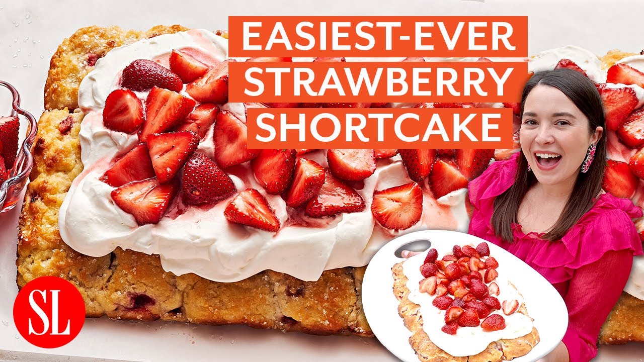 Ivy's Strawberry Shortcake Sheet Cake 🍰 | Delicious Strawberry Shortcake Recipe | Hey Y'all