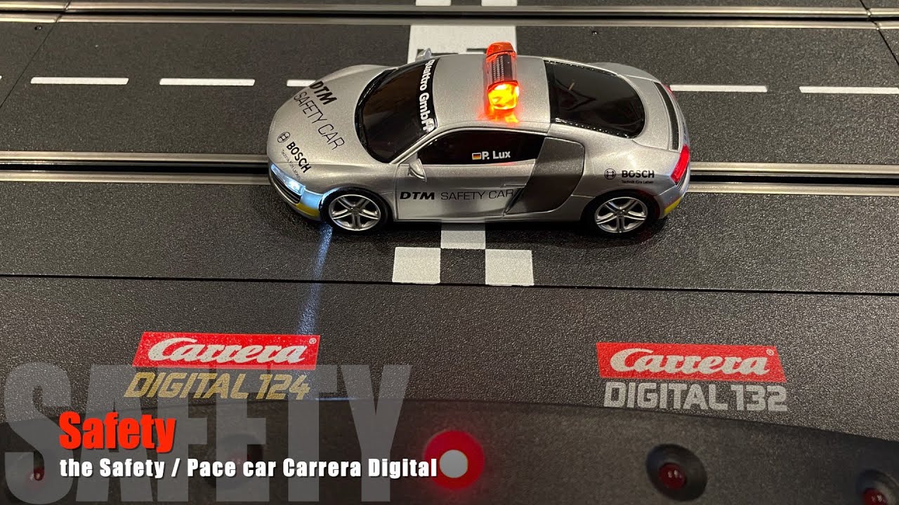 Carrera Digital Safety Car