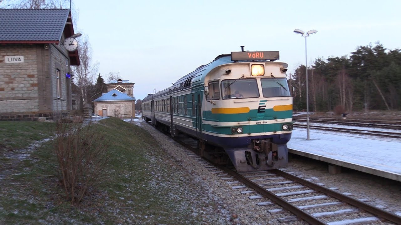 Дизель-поезд ДР1А-232/242 на ст. Лийва / DR1A-232/242 DMU at Liiva station