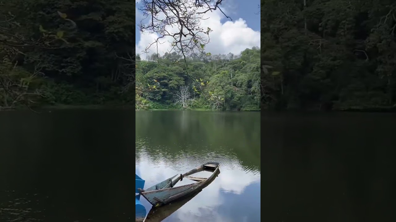 crater lake in Fort Portal uganda 