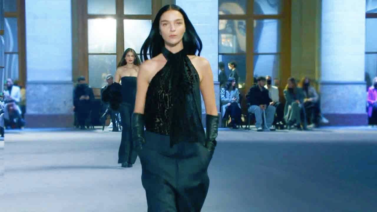 Ami Paris  Fall/Winter 2022/23 Paris