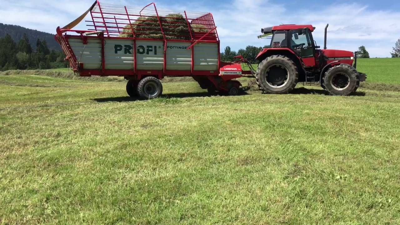 3.Schnitt 2016 | Laden mit Case Maxxum+Pöttinger Ladeprofi