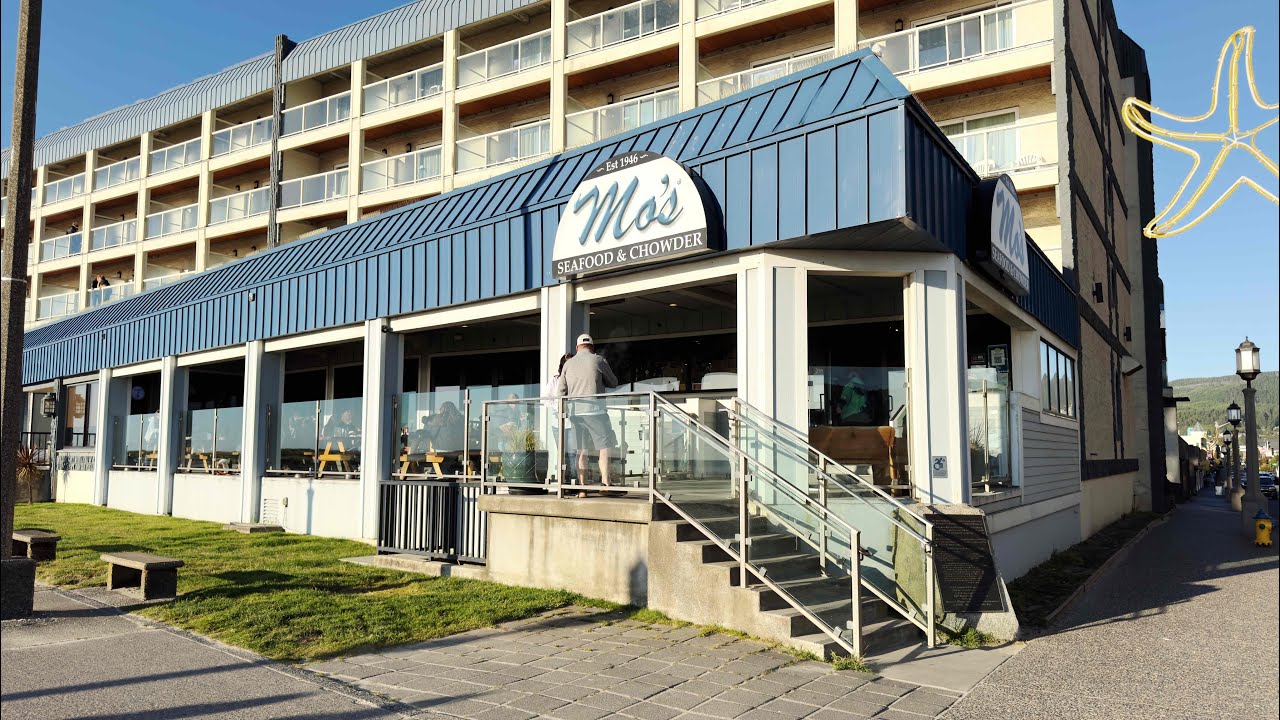 Excellent Fish and Chips and more at Mo's in Seaside Oregon!