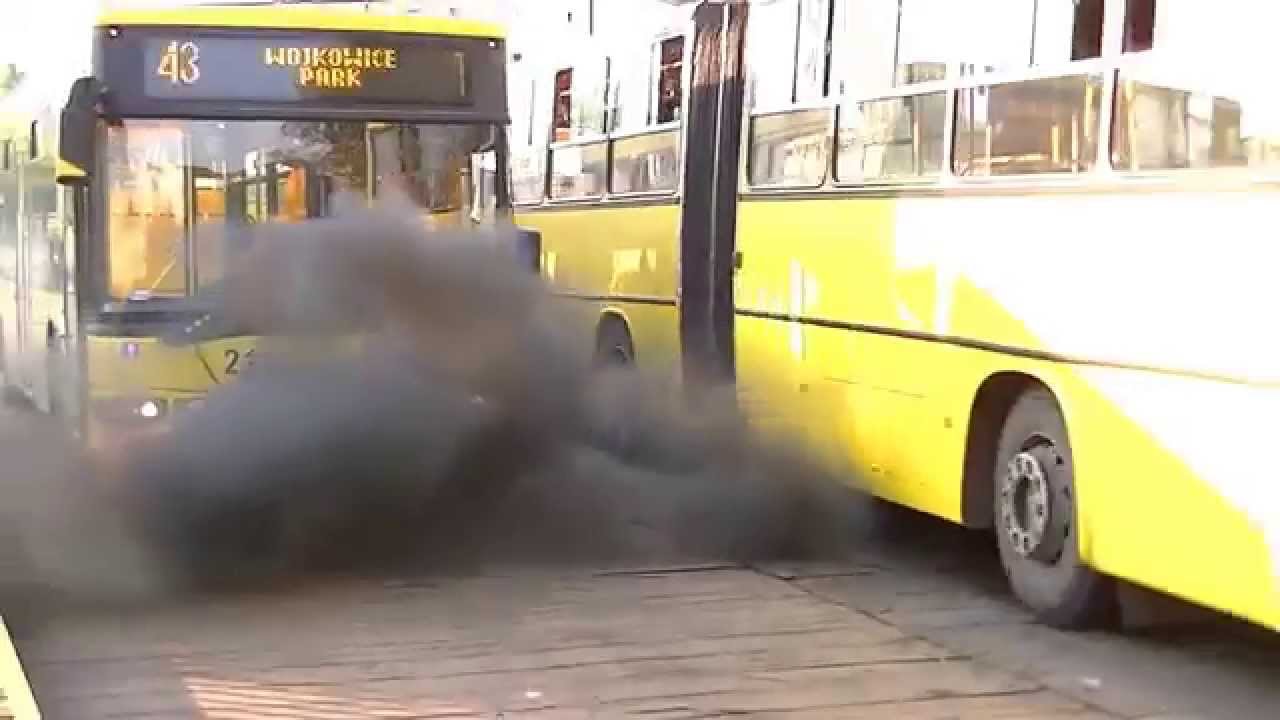 Ikarusy zjeżdżają do zajezdni