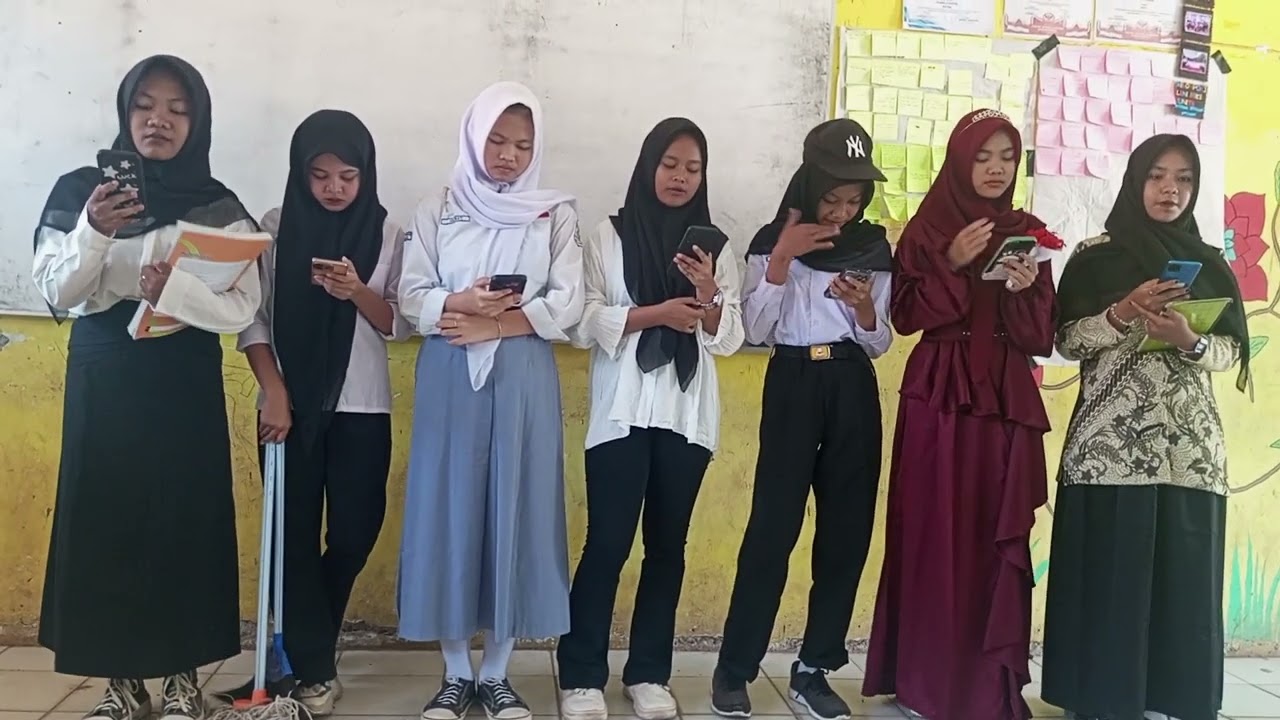 puisi berantai 7 orang