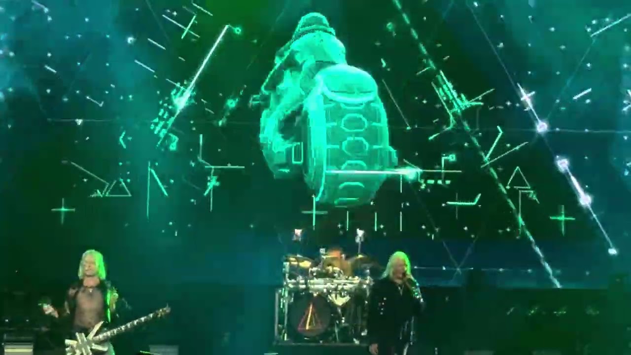 Def Leppard Pour Some Sugar On Me Live In Puerto Rico 2025