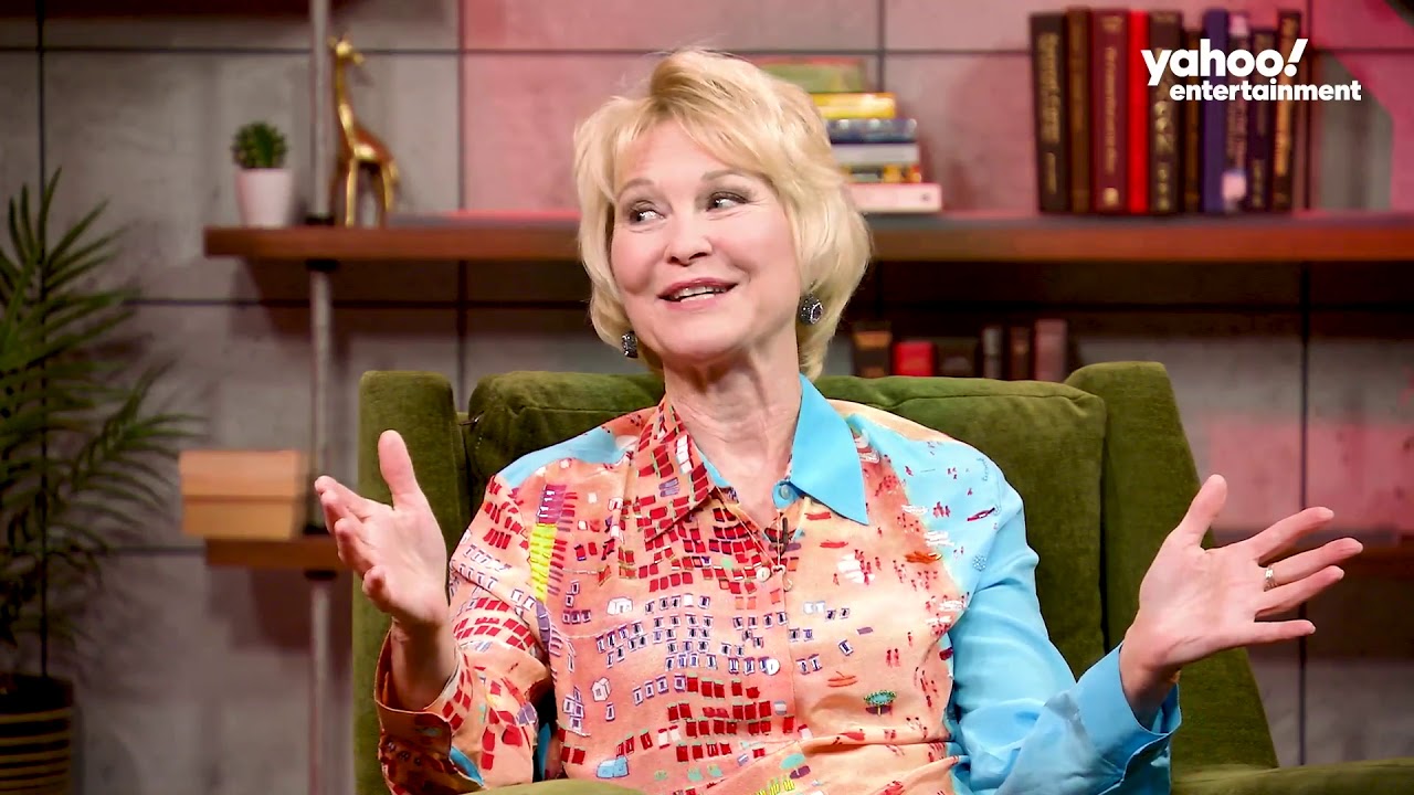 Dee Wallace talks 'E.T.,' 'The Howling,' 'The Hills Have Eyes' and her other horror roles [extended]