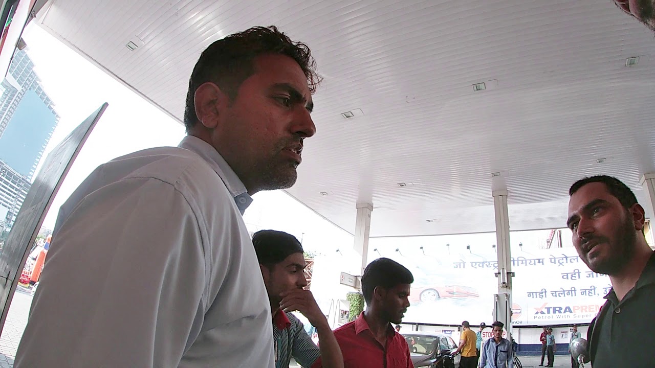 Cheating at Petrol Pump caught on camera