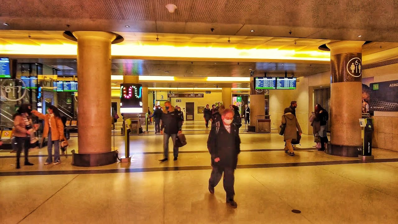 Toronto Walk - PATH, Union Station to Eaton Centre