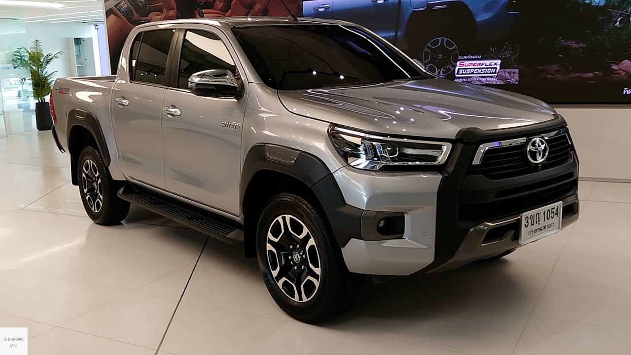 2024 Toyota Hilux 2.4L Diesel / In-Depth Walkaround Exterior & Interior