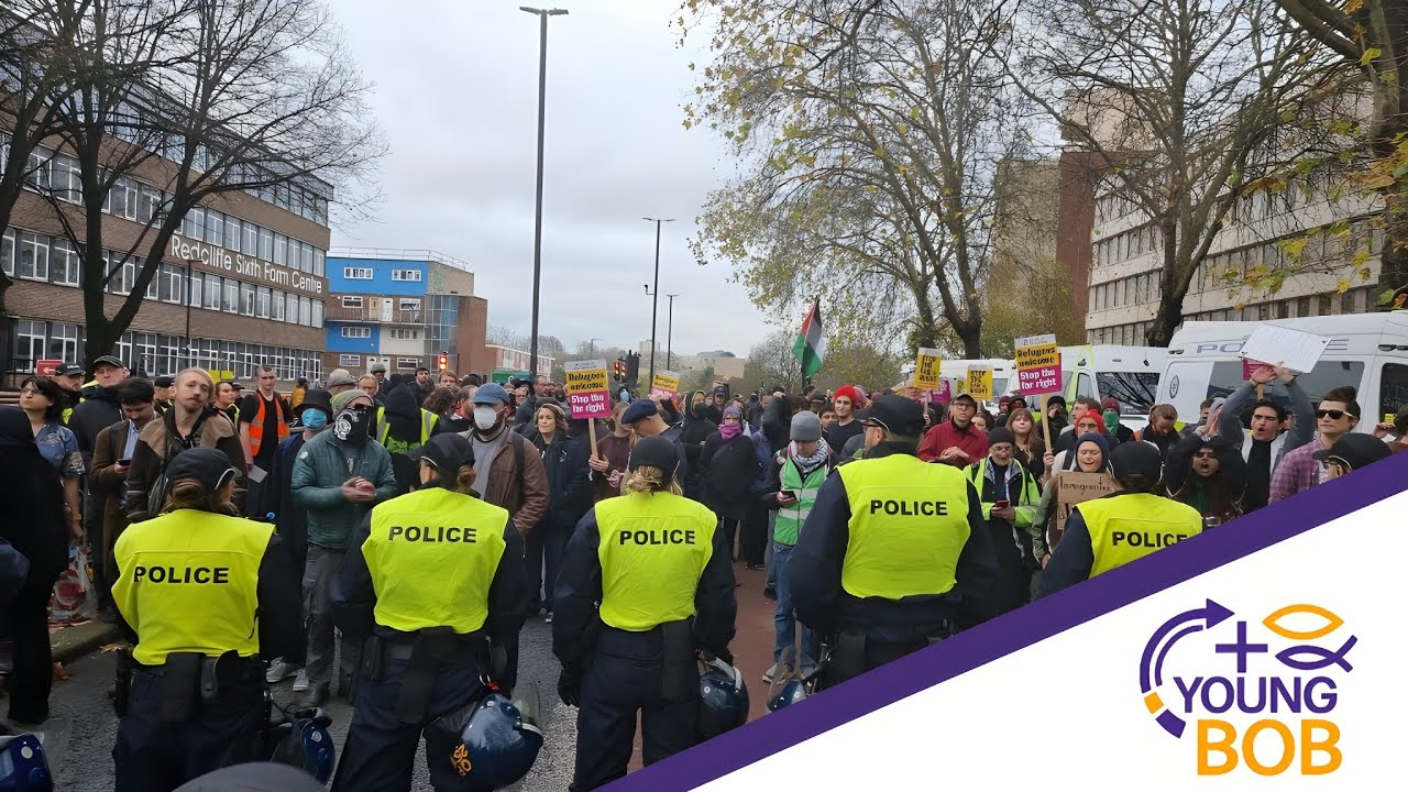 Chaos in Bristol as Antifa Clash with UKIP Supporters