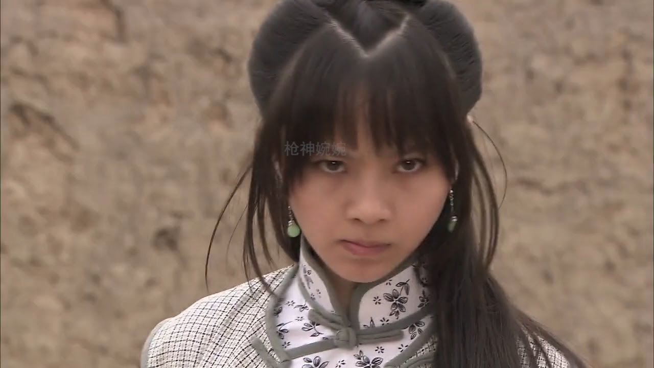 功夫女孩戰力爆表，一出手就撂倒一片 ⚔️ 抗日