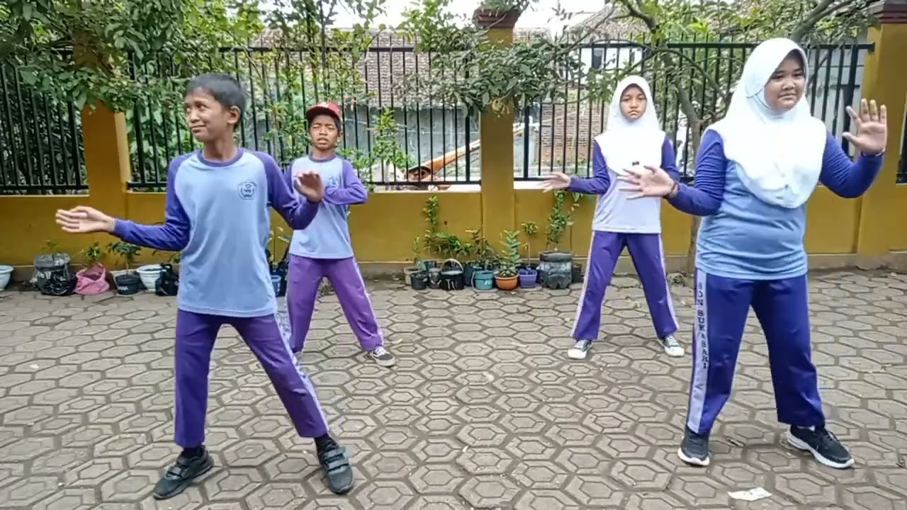 UJIAN PRAKTEK PJOK ( SENAM KREASI GOYANG DUMANG)