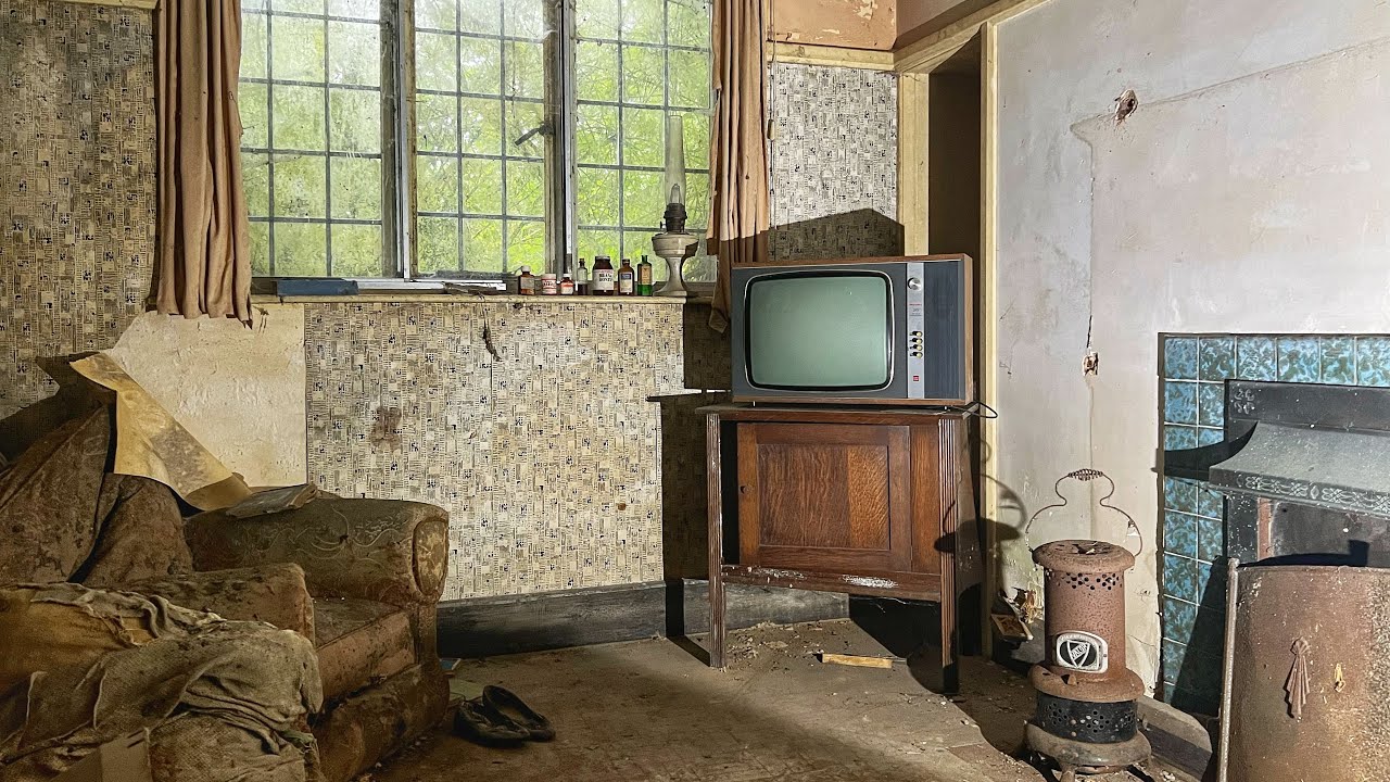 CREEPY COTTAGE HIDDEN IN THE BUSHES. INSIDE WE FOUND A POTION LABELLED POISON….