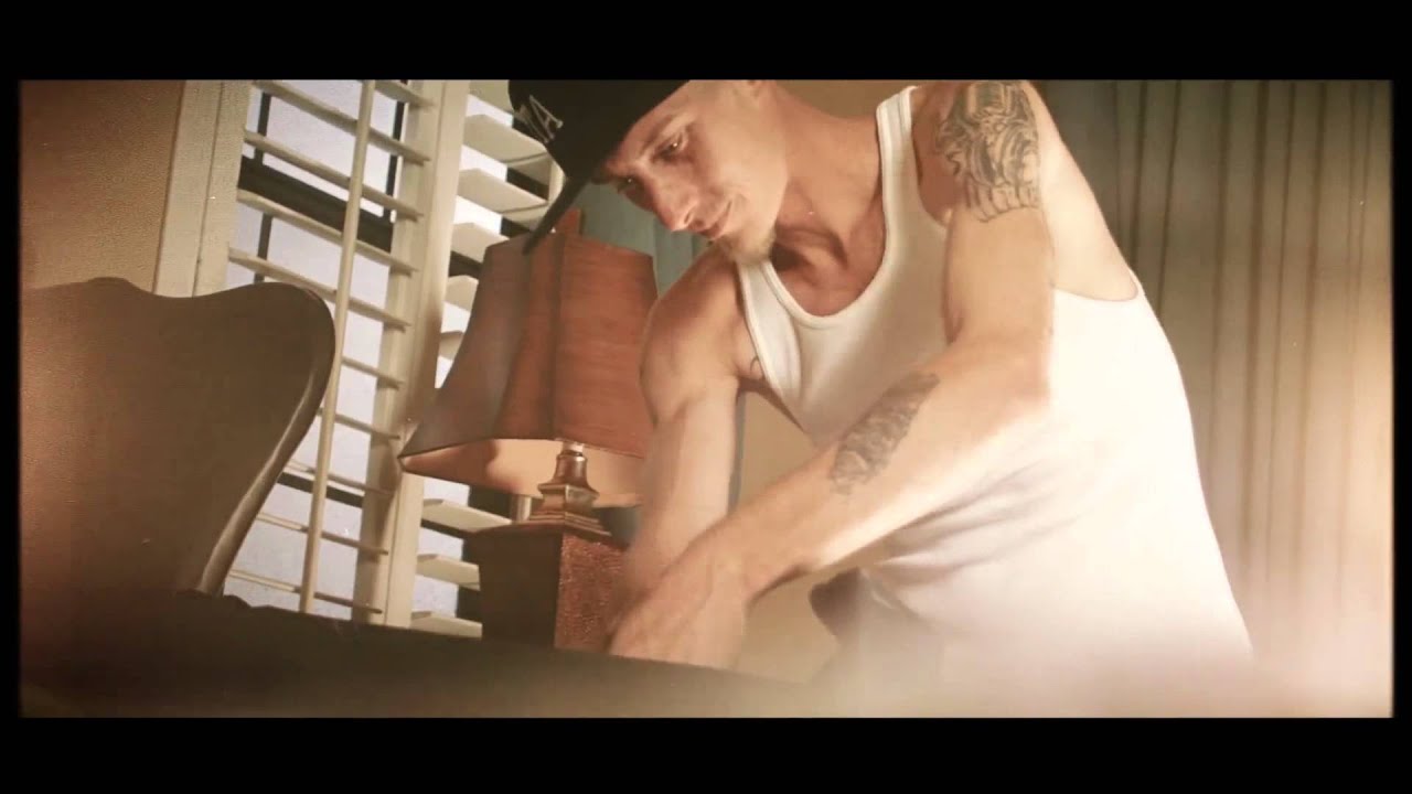 J Gutta Ft. Stevie Stone (STRANGE MUSIC) - 