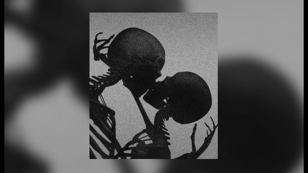 𝑷𝒂𝒔𝒕𝒆𝒍 𝑮𝒉𝒐𝒔𝒕- 𝑪𝒍𝒐𝒖𝒅𝒔 (𝒔𝒍𝒐𝒘𝒆𝒅)