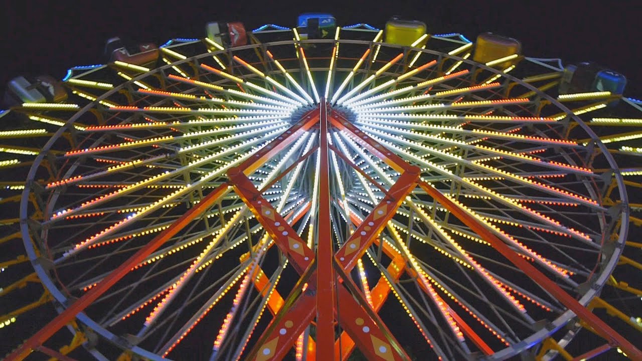 Skydiver Carnival Ride