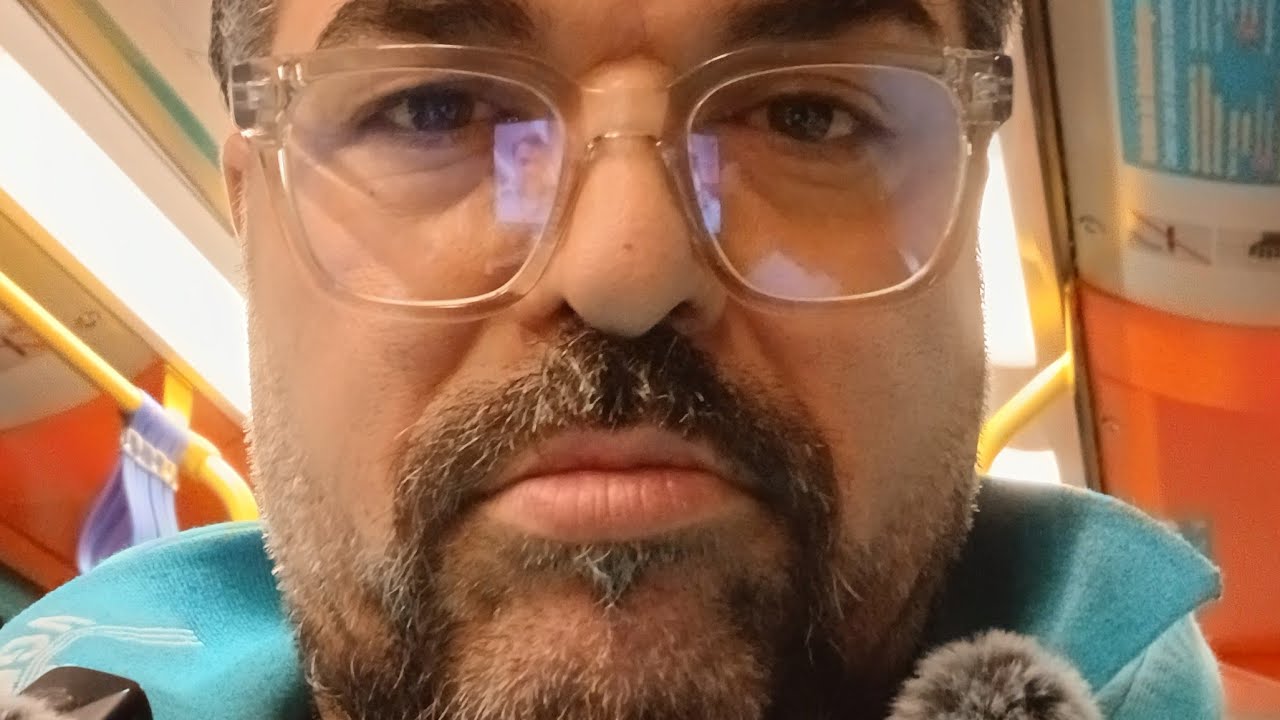 Gömücü überträgt einen Livestream.