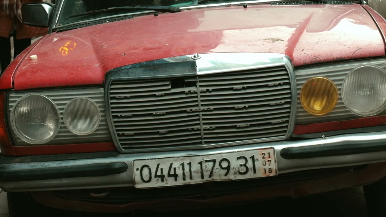 Street vidéo in Oran 🎥 @MercedesBenz #shortvideo #photo #vintage #voiture #old 
