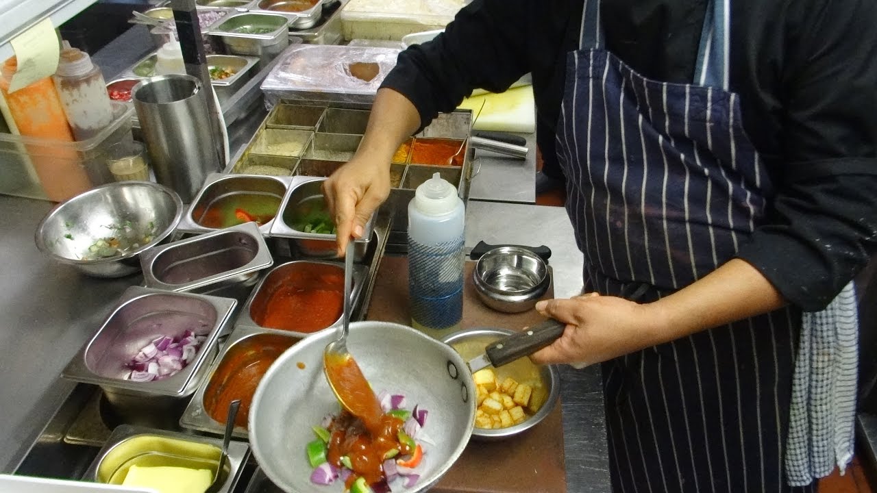 Delicious Chilli Paneer Restaurant Recipe: Indian Street Food at Chit Chaat Chai Restaurant, London.