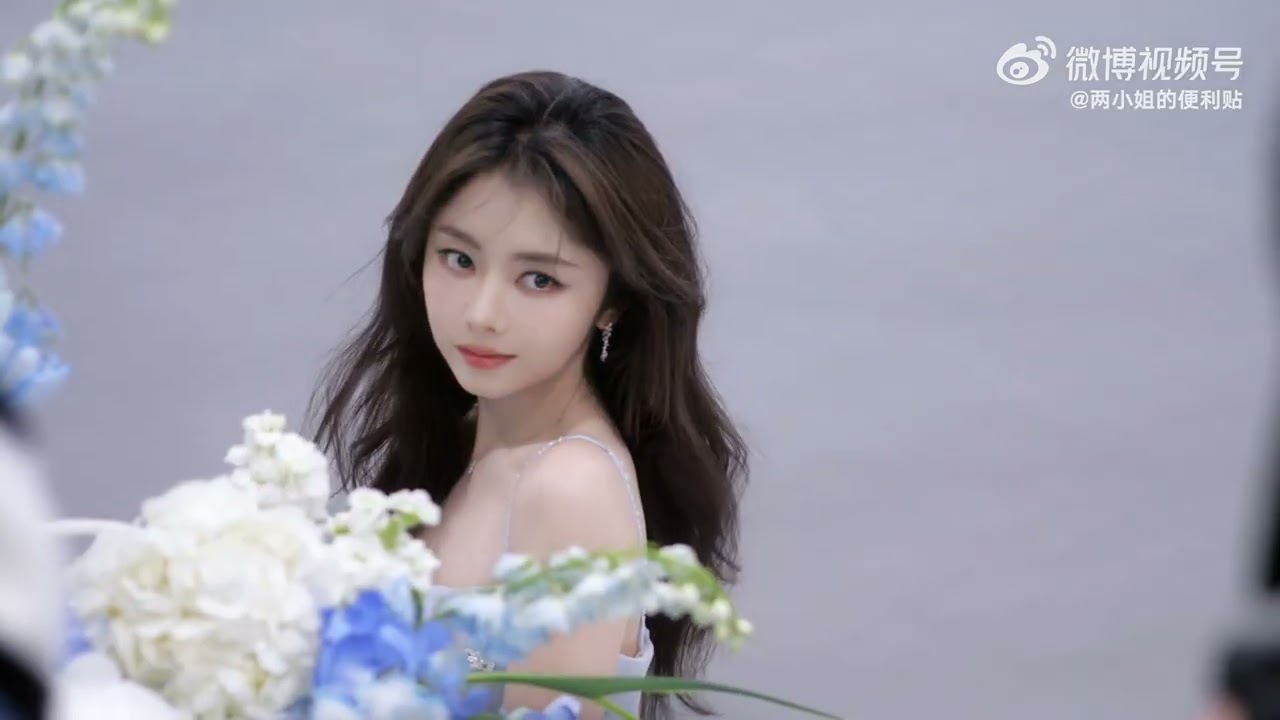 太美了…想不到有什么字做标题￼#谭松韵 So beautiful...can't think of any words to use as a title.#tansongyun #seventan 