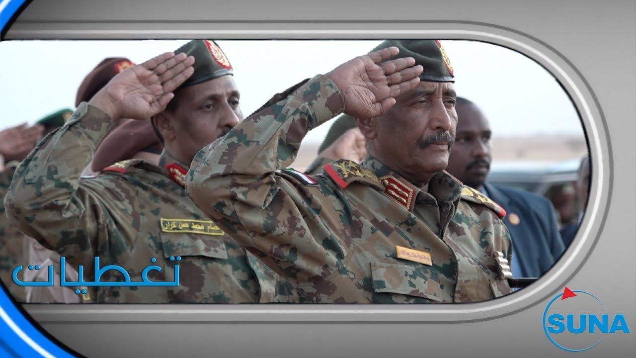 السودان #سونا| البرهان يشهد عروض عسكرية بمعسكر شاكوت