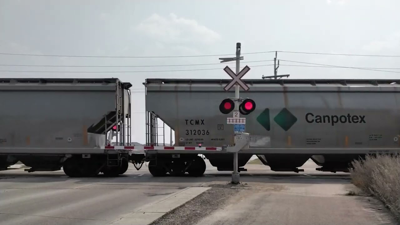 CPKC Train Crossing Peguis St (7/ 30/ 25)