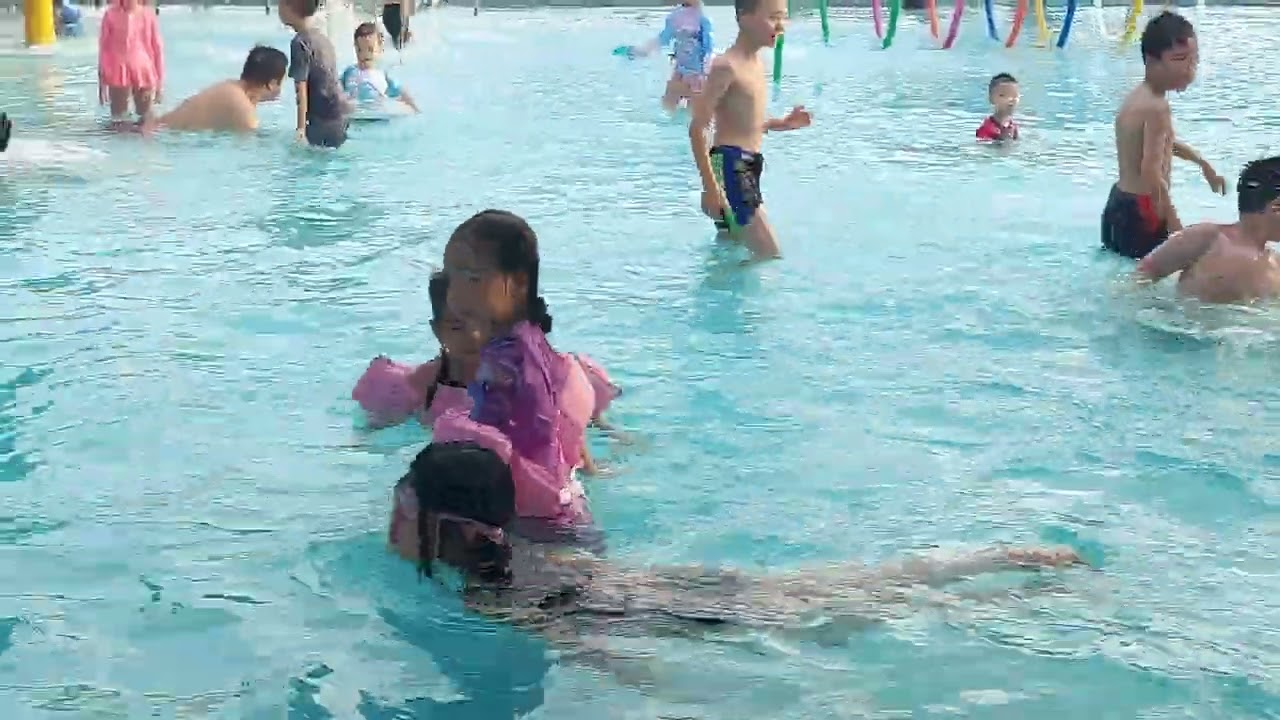 Bể bơi Ecofarm Thanh Trì, Tả Thanh Oai