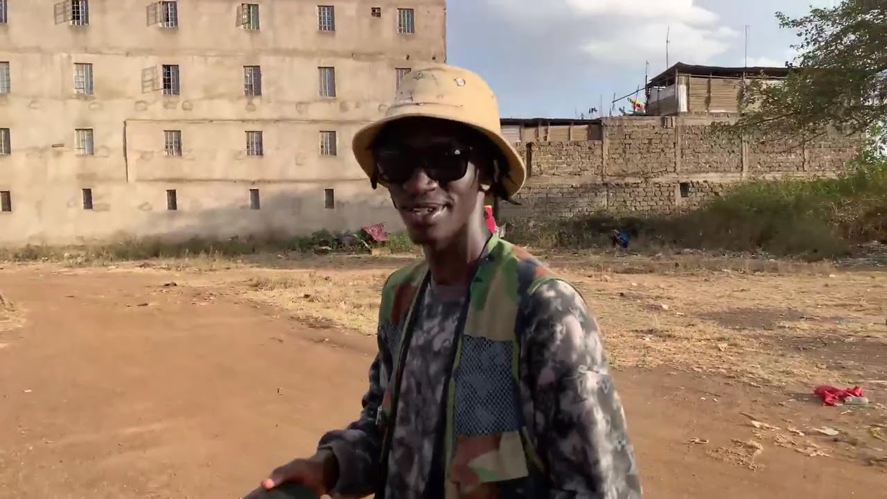 Inroducing 'Kisu ya Mistari'