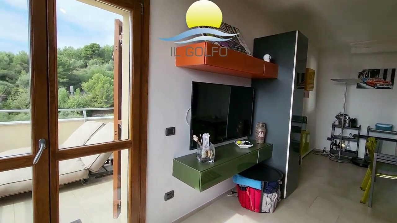 APPARTAMENTO VISTA MARE-DOPPIA TERRAZZA PANORAMICA E BOX AUTO