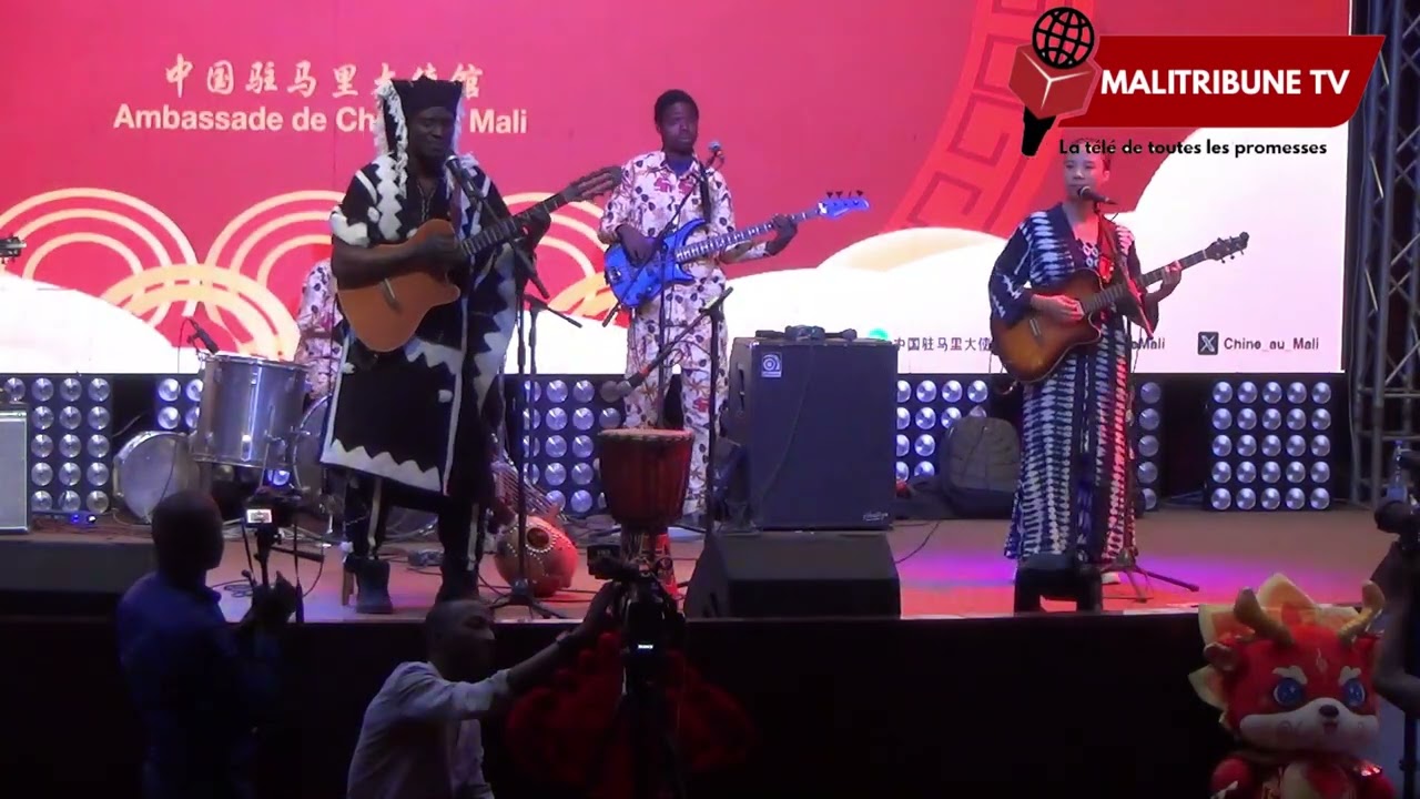 Nouvel an chinois (Année du Dragon): Adama Yalomba et sa femme chinoise 2
