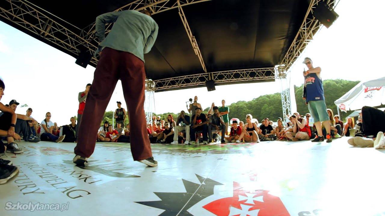 Top16 Popping 1vs1 - Sheva vs Kaczorex | Gdańsk Dźwiga Muze 2013 | WWW.SZKOLYTANCA.PL