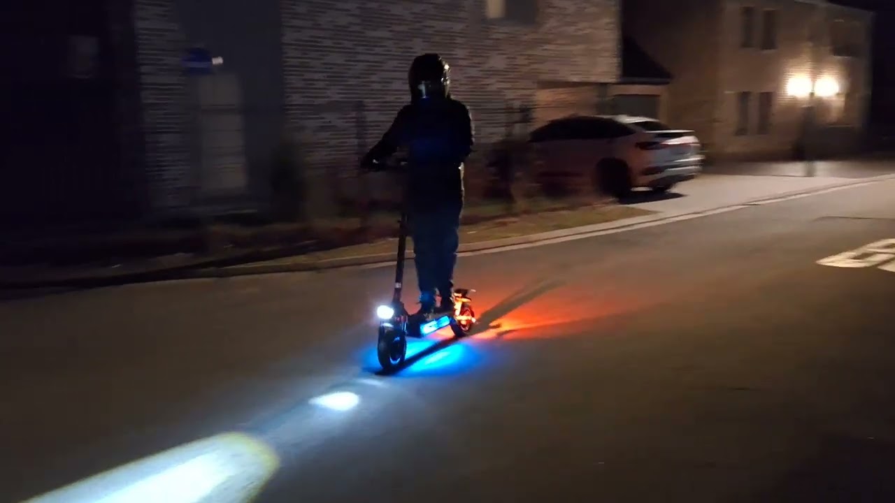 Boyueda Q7 Pro Max test de nuit par ma fille. 😉 