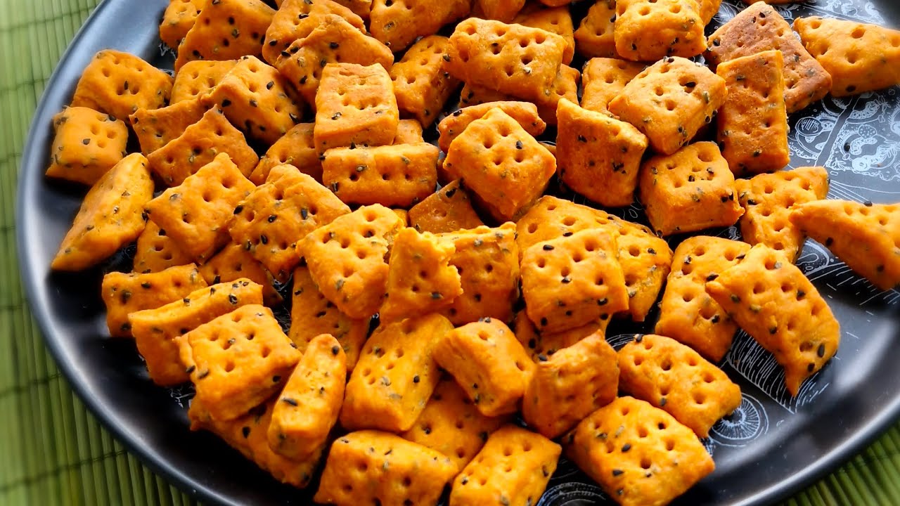 ☆NEFİS👍 PİZZA🍕 KRAKER TARİFİ (KOLAY VE LEZZETLİ)DELICIOUS PIZZA CRACKER (EASY AND DELICIOUS)