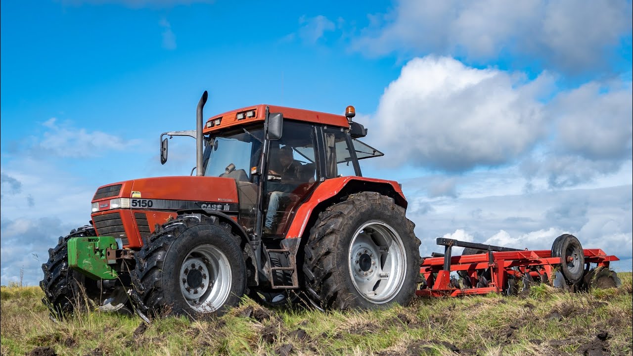 Case IH 5150 Maxxum PRO Big Sound готовит поле с эксцентриковым диском на 20 Уругвай