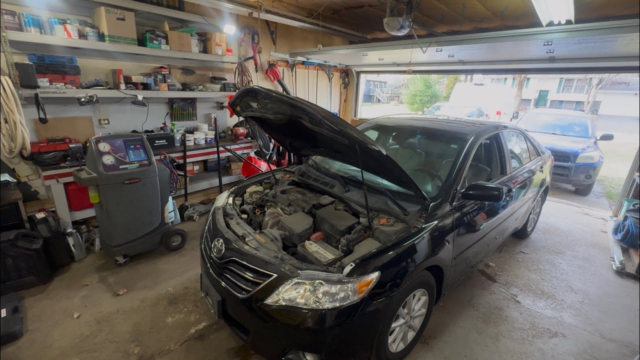 TOYOTA CAMRY по низу рынка . Причины продажи 