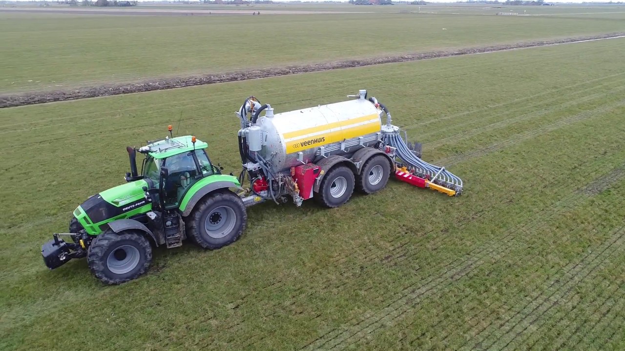 Mts Hofstee aan het bemesten. Mestseizoen2018!